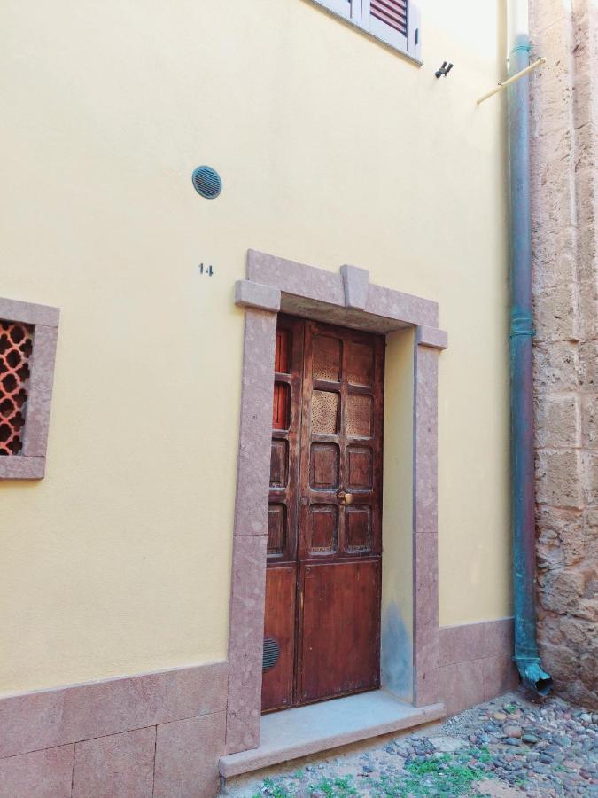 Little House Apartment Alghero Luaran gambar